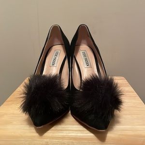 Steve Madden- Pom Pom black heels